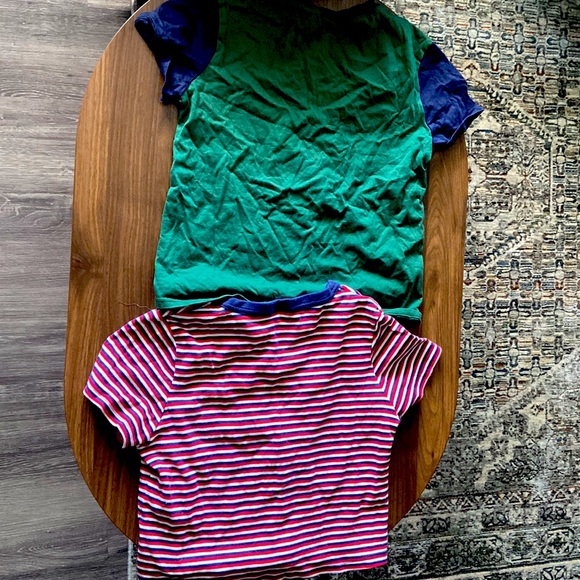 Two cropped patterned, super soft shirts - Picture 2 of 2